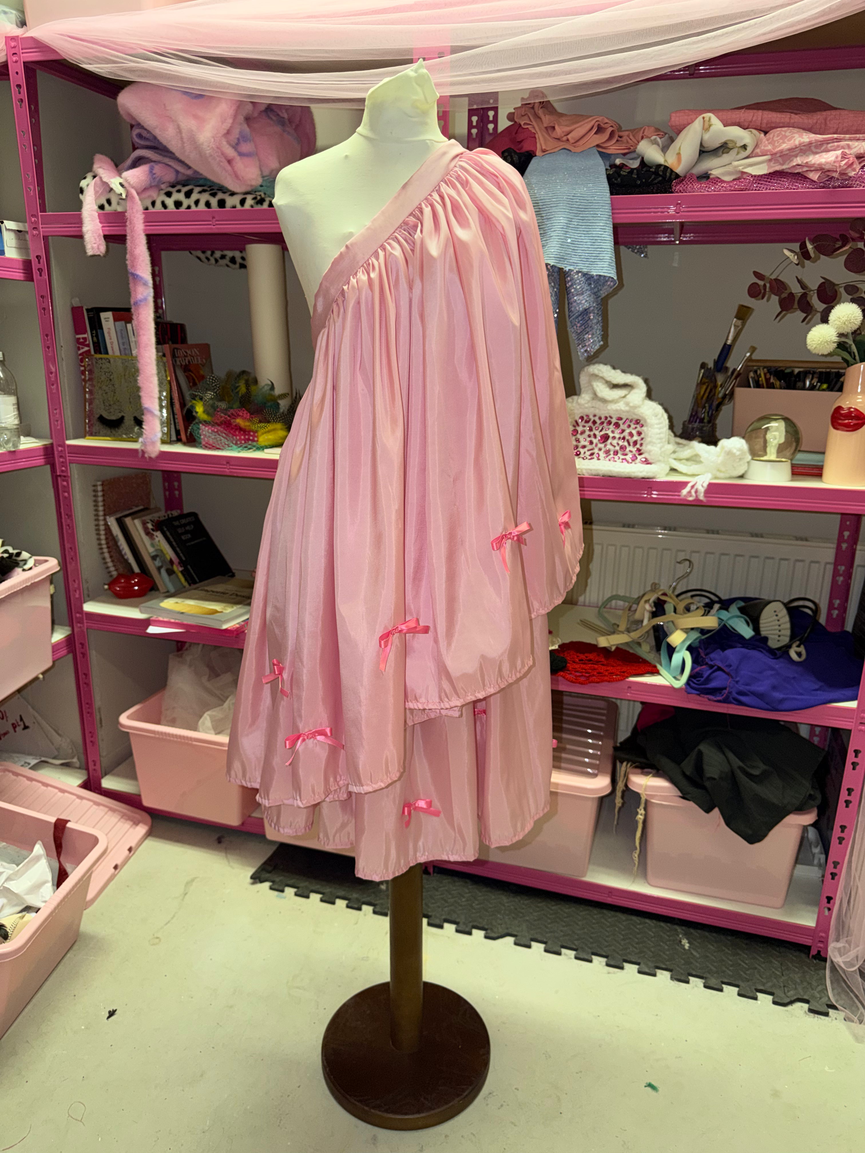 The Princess Dress - Pink Bow 1 of 1